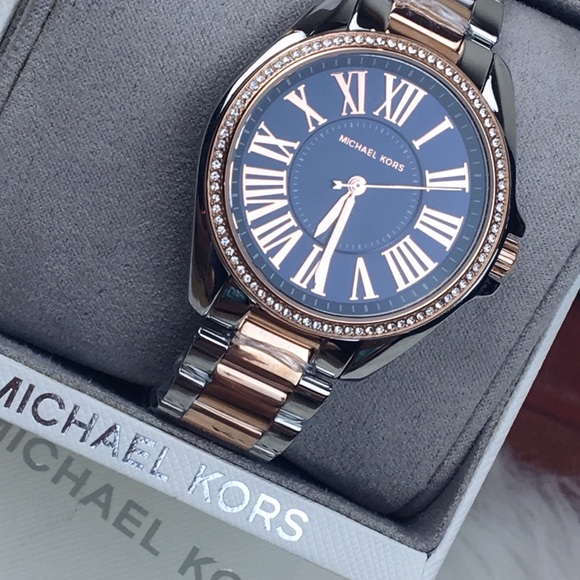 Michael Kors Navy Silver Rose gold kacie watch - Picture 3 of 8